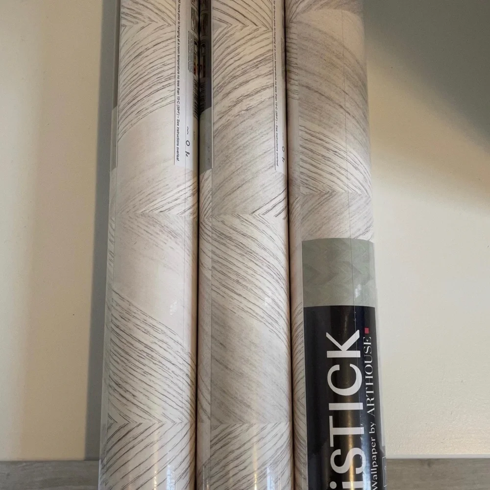 Belah Wood Neutral Peel and Stick Wallpaper 19’x20.8”